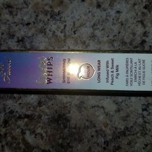 Too faced liquid eyeshadow